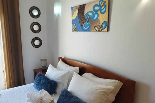 Iron/ironing board, free WiFi