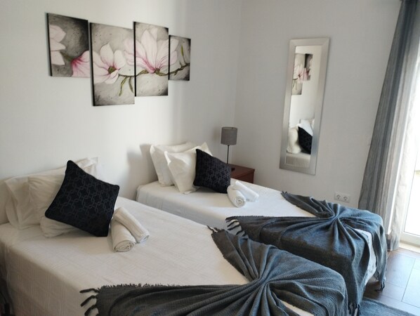 Double or Twin Room (2) | Iron/ironing board, free WiFi