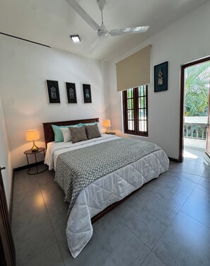 2 bedrooms, in-room safe, iron/ironing board, free WiFi