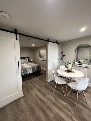 1 bedroom, WiFi, bed sheets