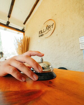 Reception - Killary Lodge (Solano)