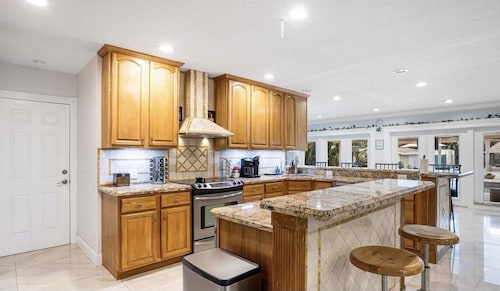 Gated Private House w/Pool & Backyard Oasis