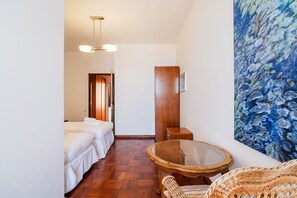 2 Schlafzimmer, Bügeleisen/Bügelbrett, Internetzugang, Bettwäsche