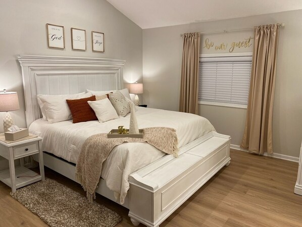 3 bedrooms, desk, iron/ironing board, travel cot