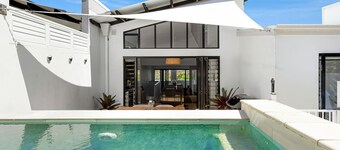 2 Luna Noosa - Spacious Retreat in Elevated Location