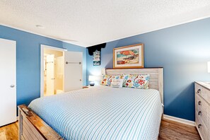 1 slaapkamer, een strijkplank/strijkijzer, internet, beddengoed