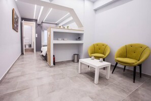 Apartment | 1 bedroom, desk - Exclusive New Modern Apartment at Syntagma Square (Athens)