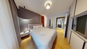 2 bedrooms, desk, iron/ironing board, free WiFi