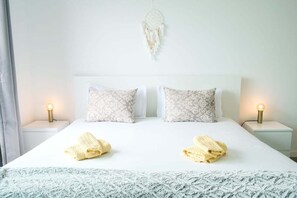 1 bedroom, iron/ironing board, Internet, bed sheets