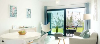 GuestReady - Cliff residence with sea views