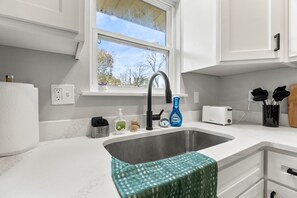 Interior - Midtown 4 BR for Work Stays and Home Transition (Little Rock)