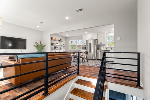 Midtown 4 BR for Work Stays and Home Transition