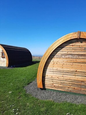 Exterior - Standing Stones Lodge (Belfast)