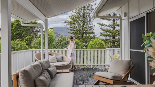 Ukiyo - Beachside coastal home