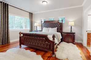 4 bedrooms, internet, bed sheets