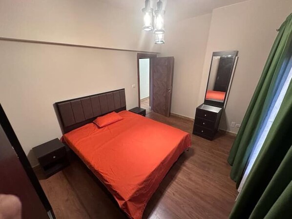 2 bedrooms