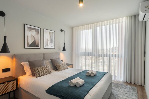 2 bedrooms, iron/ironing board, Internet, bed sheets - GuestReady - Modern Elegance in Gaia (Vila Nova de Gaia)