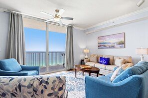 Living area - Tidewater Beach Resort  (Panama City Beach)