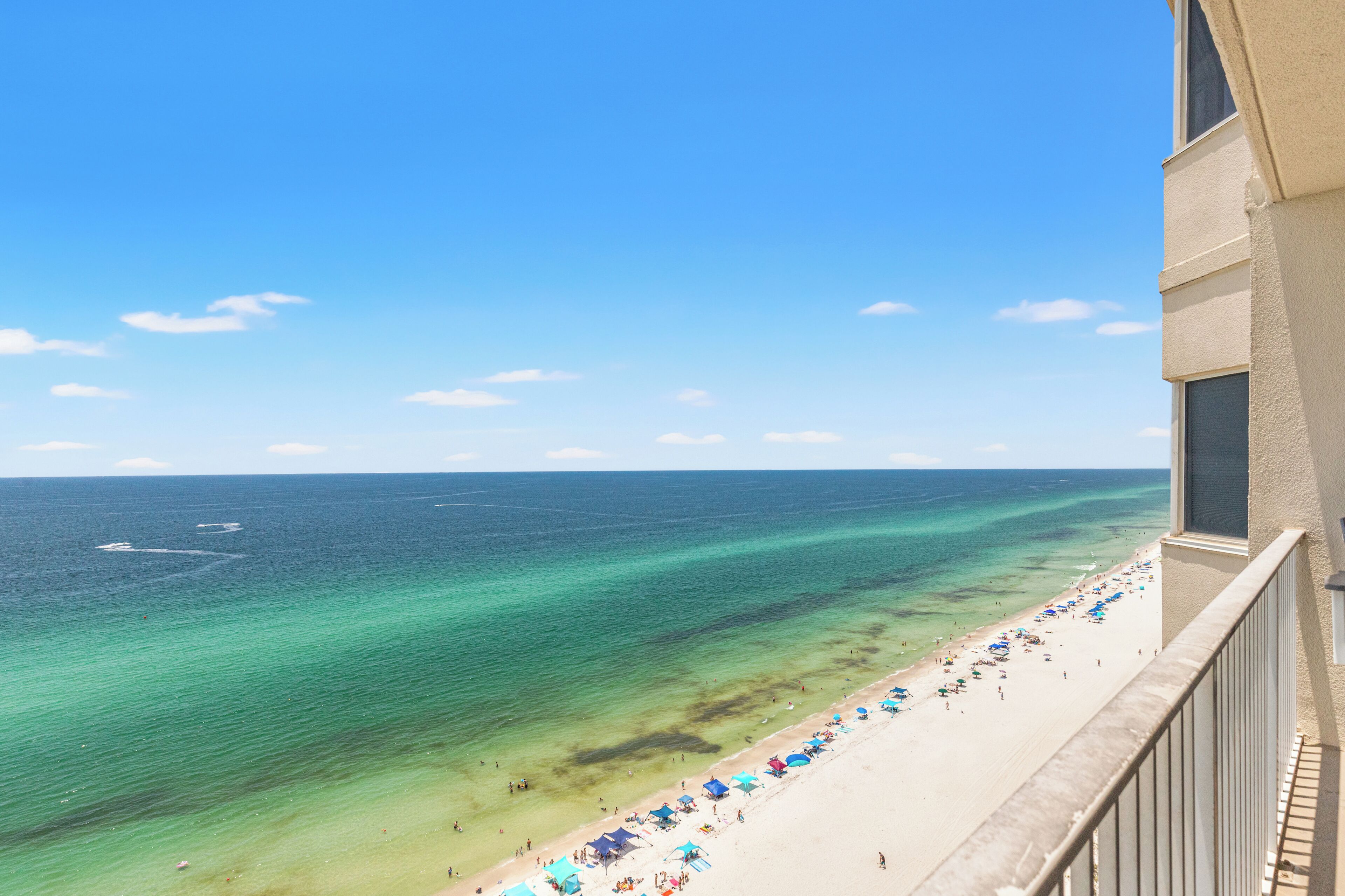 Apartment, Mehrere Betten, Balkon, Meerblick (Tidewater Beach Resort 1603) | Strand