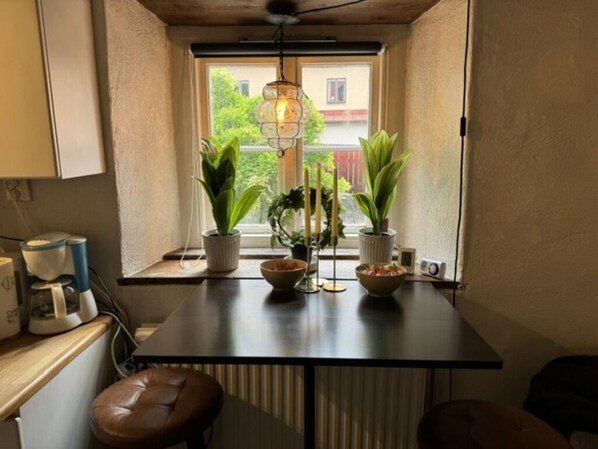 Interior - Cozy apartment Inside the Visby Walls. Close by to the Visby Cathedral (Gotlands län)