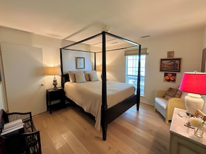 3 soverom, strykejern/-brett, wi-fi og sengetøy