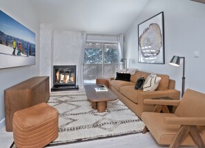 TV connectée, cheminée