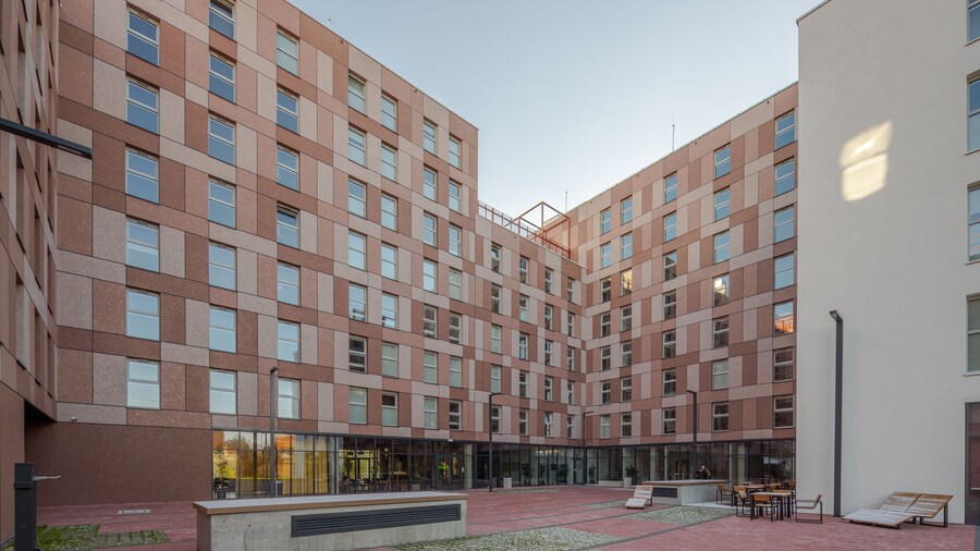MILESTONE Wroclaw Fabryczna by Tribera