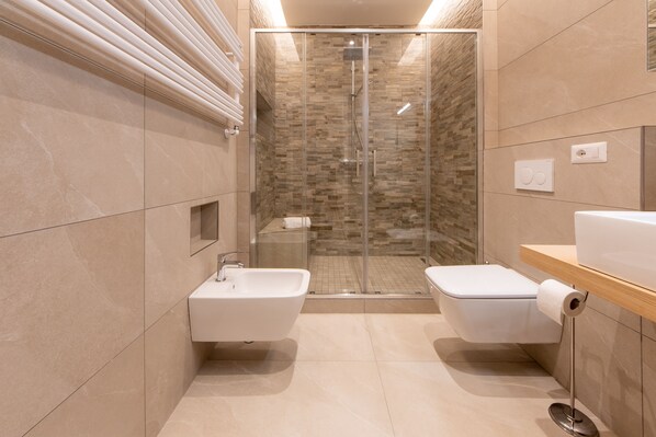 Apartment | Badezimmer