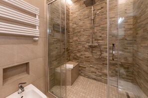 Apartment | Badezimmer