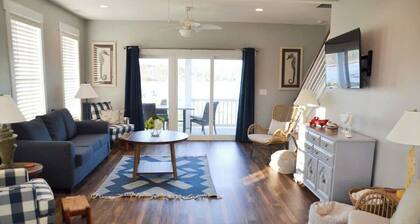 Waterfront Home 3BR King bed Private Dock