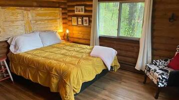 6 bedrooms, iron/ironing board, internet, bed sheets