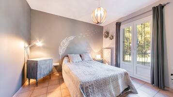 4 Schlafzimmer, Bügeleisen/Bügelbrett, kostenloses WLAN, Bettwäsche