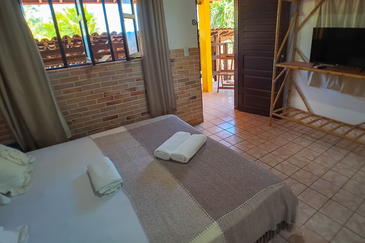 Suíte Casal 2o Andar Com Varanda e Rede | Free WiFi