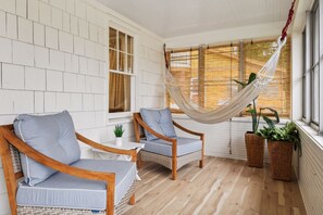 Interior - Downtown Excelsior Dream Home! (Excelsior)