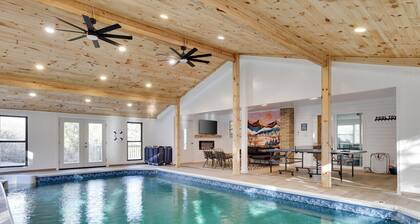Blue Mtn Poconos Retreat (Htd pool+ pet frndly)