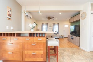Interior - Cozy Boston Homestead : Sleeps 8, Pet Friendly (Framingham)