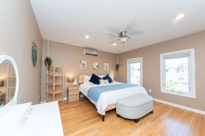 3 Schlafzimmer, Schreibtisch, Bügeleisen/Bügelbrett, kostenloses WLAN