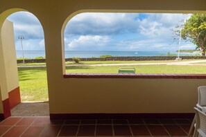 Basic-Ferienhütte | Ausblick vom Zimmer