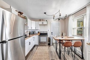 Apartment - Newly Renovated - Must Stay at in Algoma (Algoma)