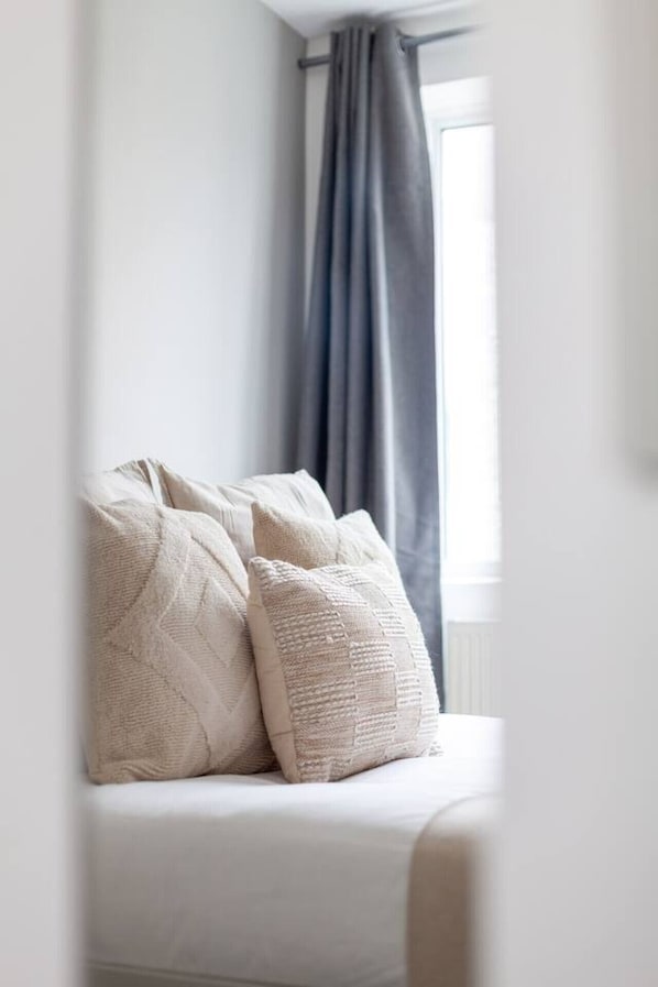 1 chambre, fer et planche à repasser, Wi-Fi gratuit, draps fournis