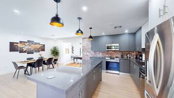 Luxury Villa, 5 Bedrooms, Private Pool, Pool View | Private kitchen | Full-size fridge, microwave, oven, stovetop