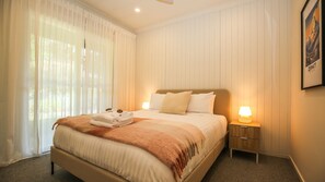 4 quartos, ferros/tábuas de passar roupa, Wi-Fi de cortesia