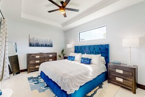 4 slaapkamers, een strijkplank/strijkijzer, internet, beddengoed