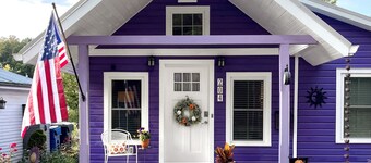 The Eggplant Cottage - Walking distance to downtown historic Jonesborough!!