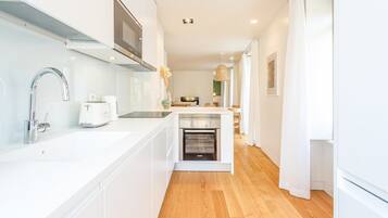 Fridge, microwave, oven, dishwasher