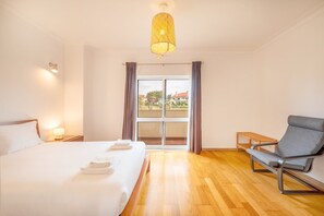 2 camere, ferro/asse da stiro, accesso a Internet, lenzuola