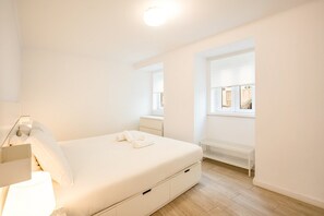 1 chambre, bureau, accès à Internet, literie fournie