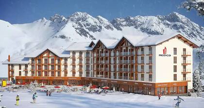New Gudauri Smart Apartment Loft2, #549. 2 min. walk to Gondola
