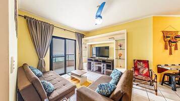 Apartamento | Área de estar | TV