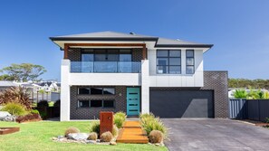 Exterior - Tipsy Turtle Beach House (Dolphin Point)